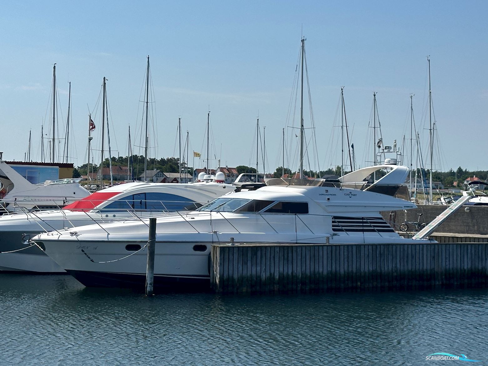 Fairline Squadron 59