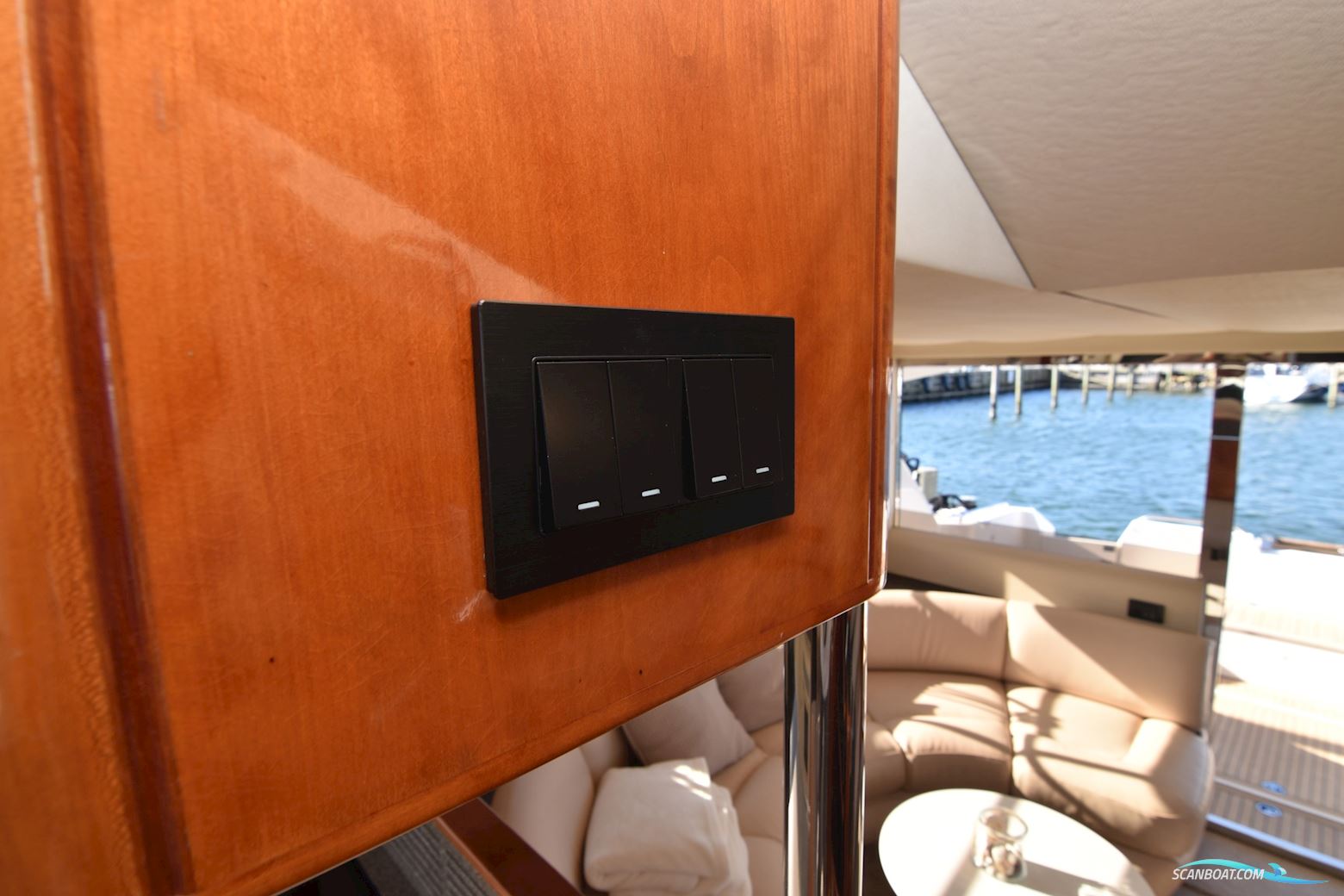 Fairline Squadron 59