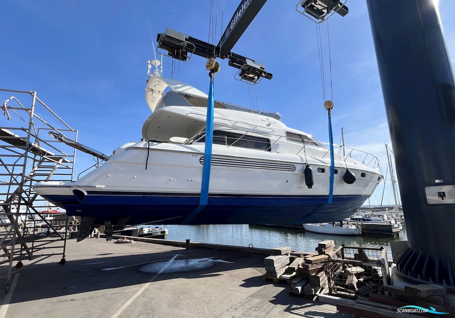 Fairline Squadron 59