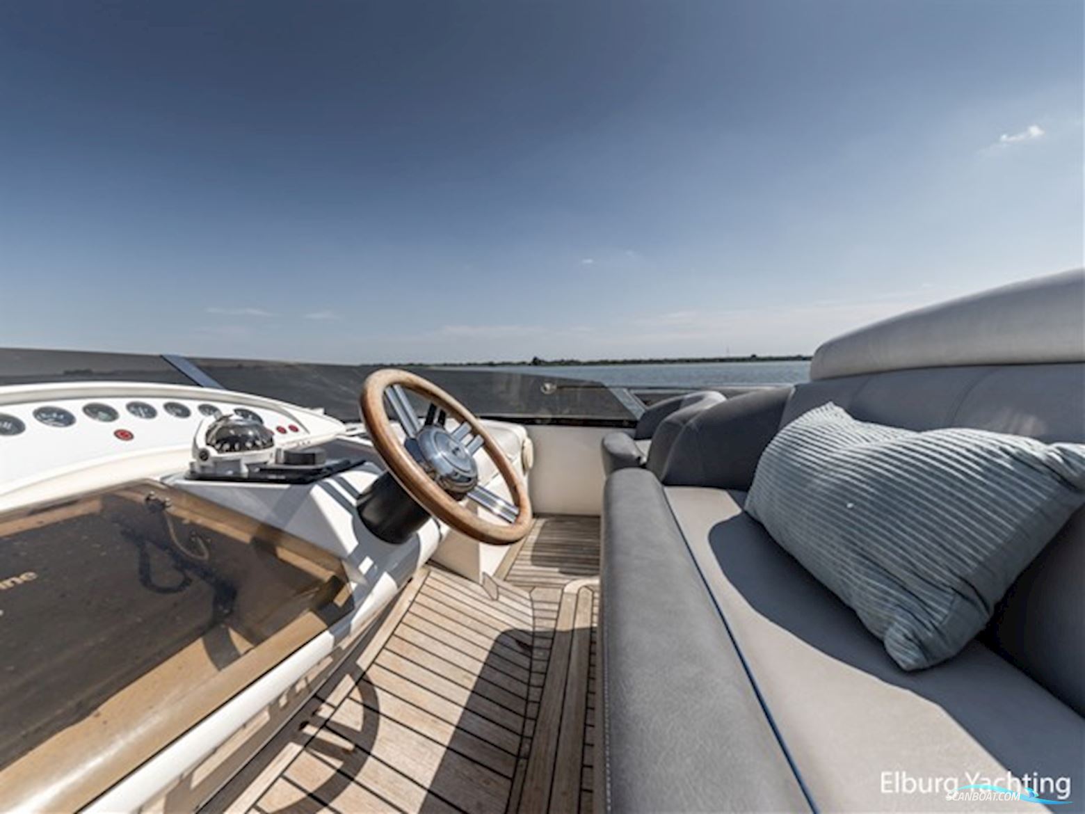Fairline Squadron 59