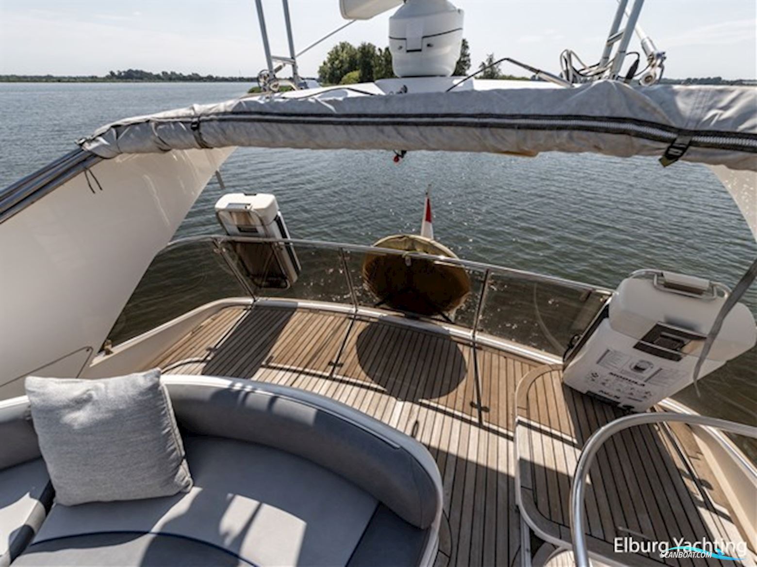 Fairline Squadron 59
