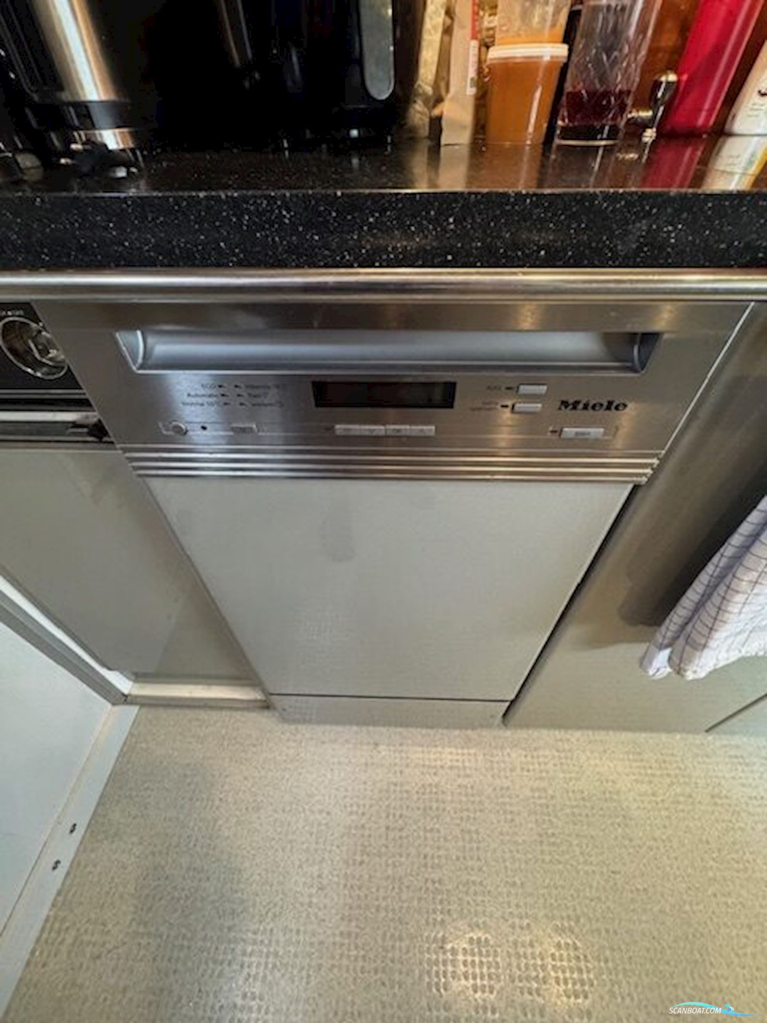 FAIRLINE Squadron 62.  BYTTE MED MINDRE BÅD