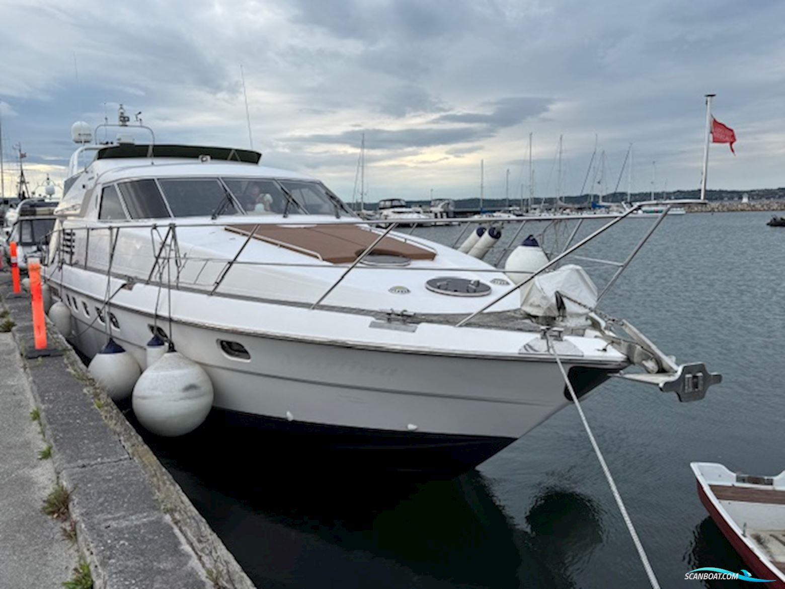 Fairline Squadron 62. Bytte Med Mindre Båd