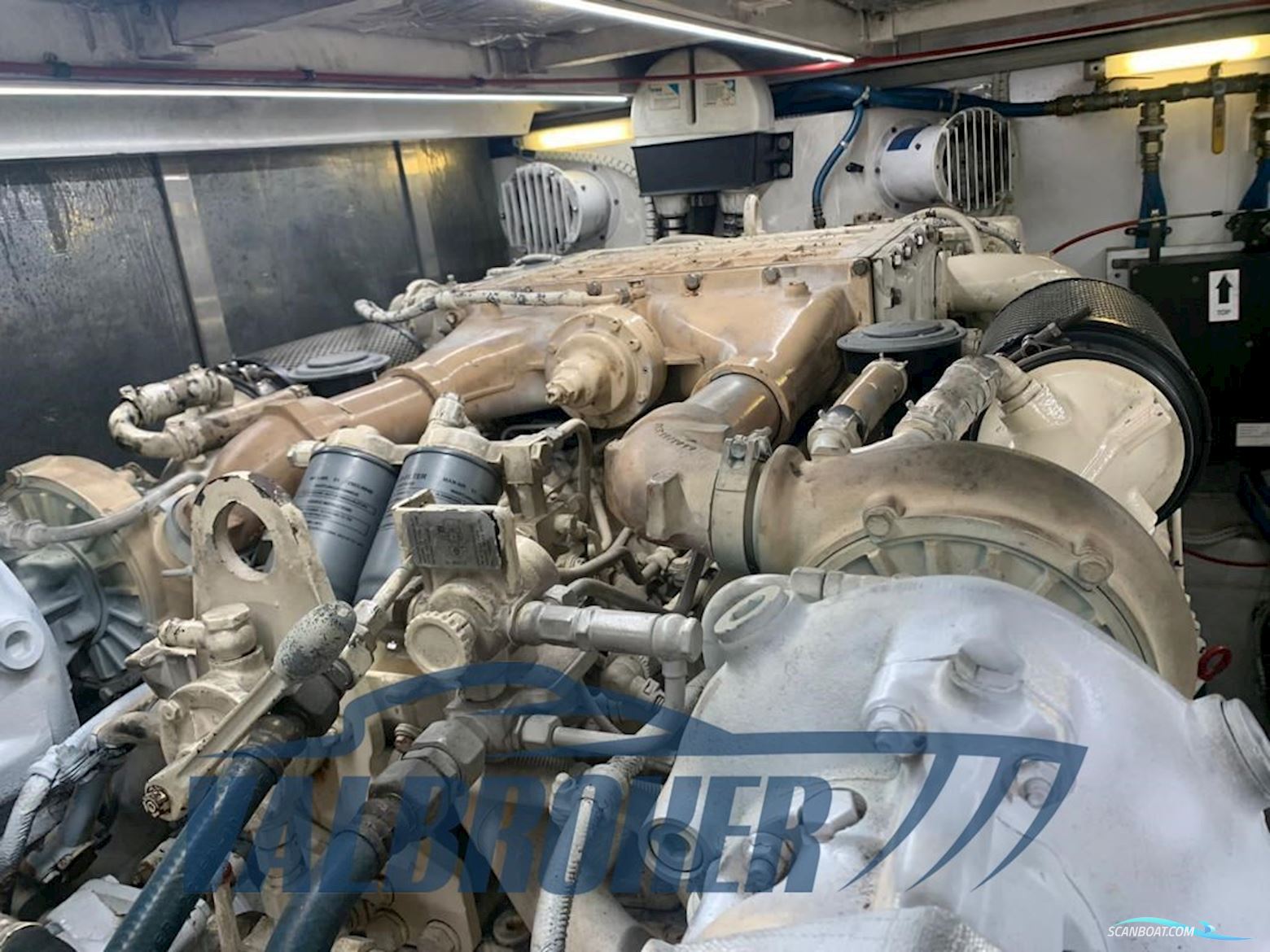 Fairline SQUADRON 62