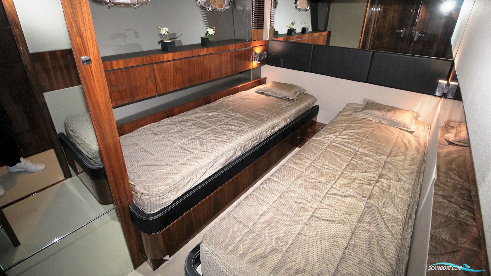 Fairline Squadron 65