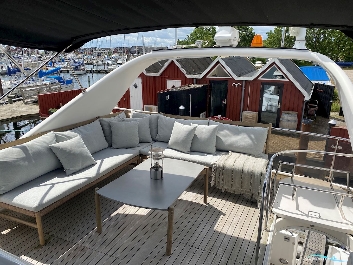 Fairline Squadron 65