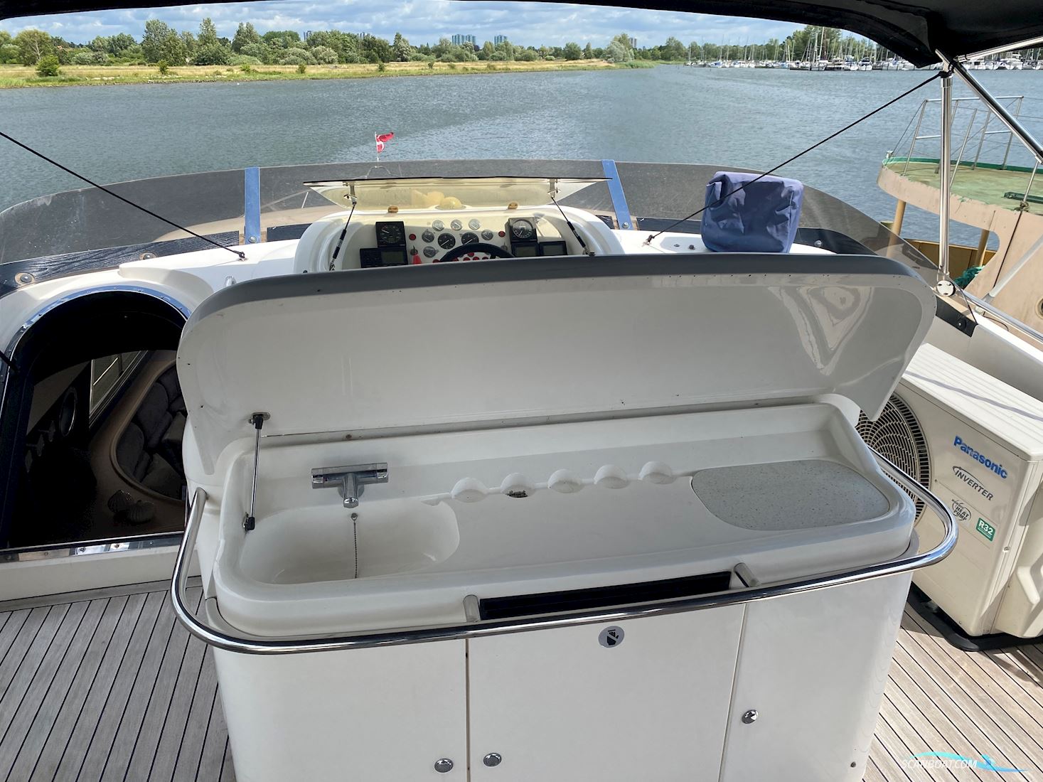 Fairline Squadron 65