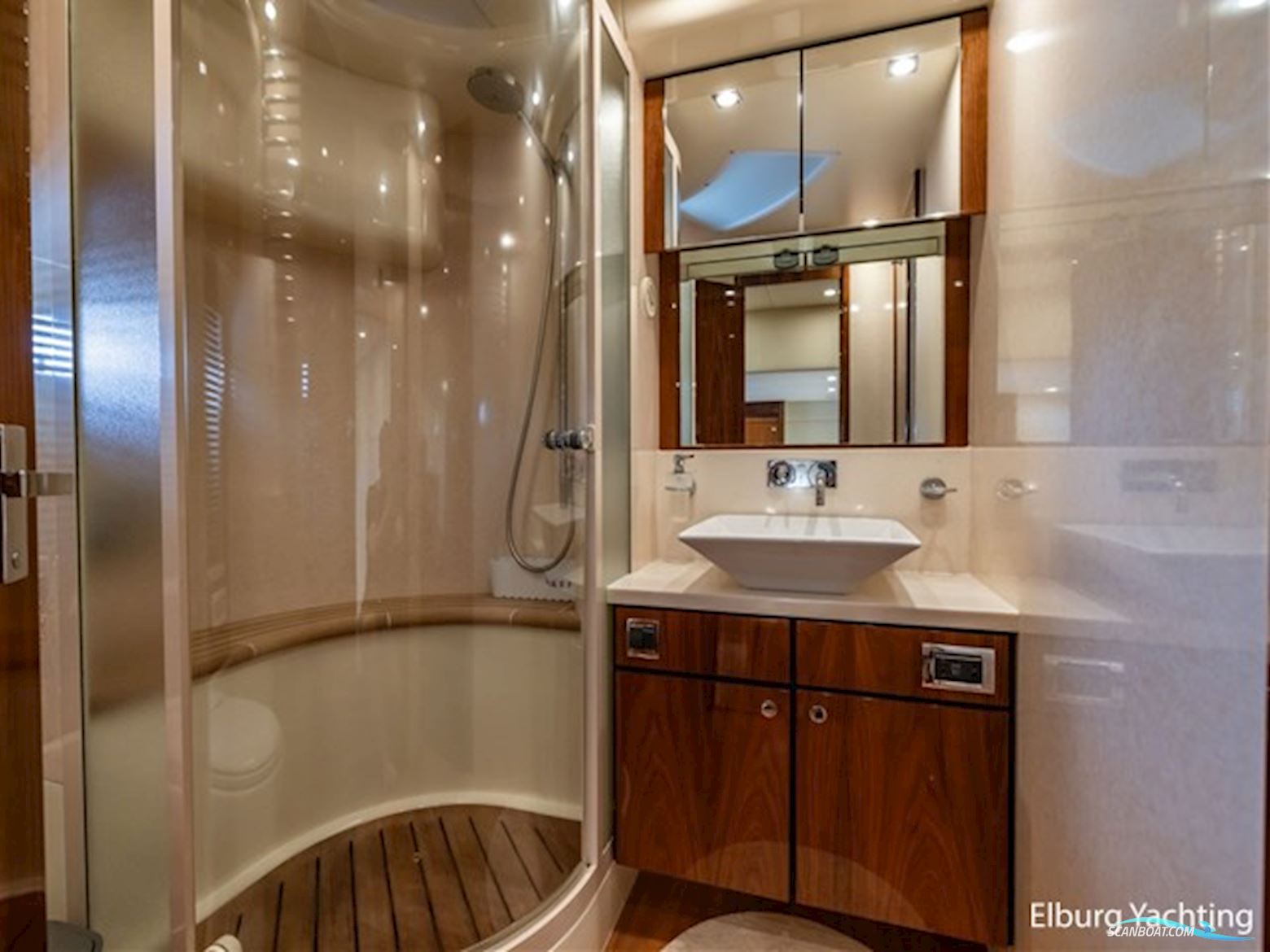 Fairline Squadron 70 - Cvo Certified