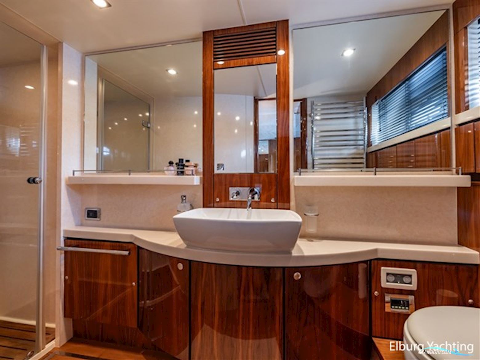 Fairline Squadron 70 - Cvo Certified