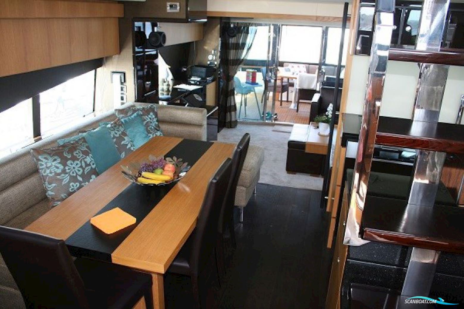 Fairline Squadron 78