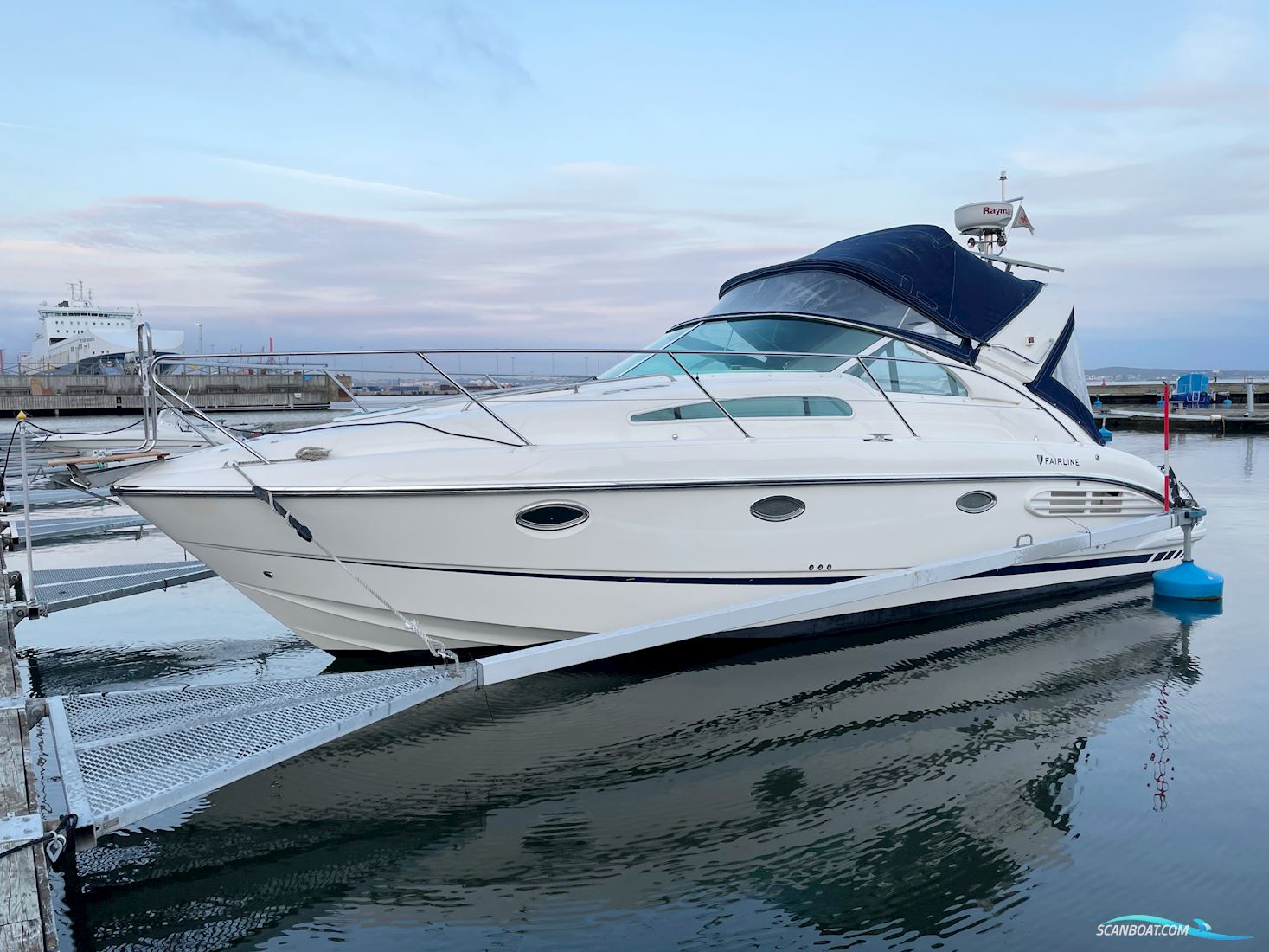 Fairline Targa 30 Motorbåt 2000, med 2 x Volvo Penta Kad32 motor, Sverige