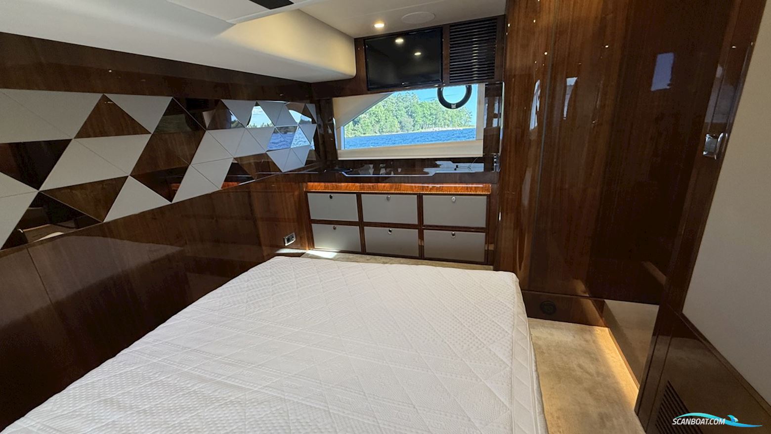 Fairline Targa 43
