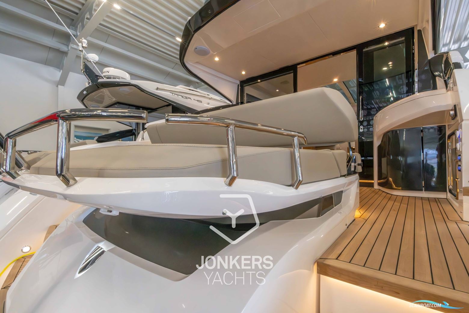 Fairline Targa 45 GT- MODEL 2025 WITH OAK SATIN TIMBER