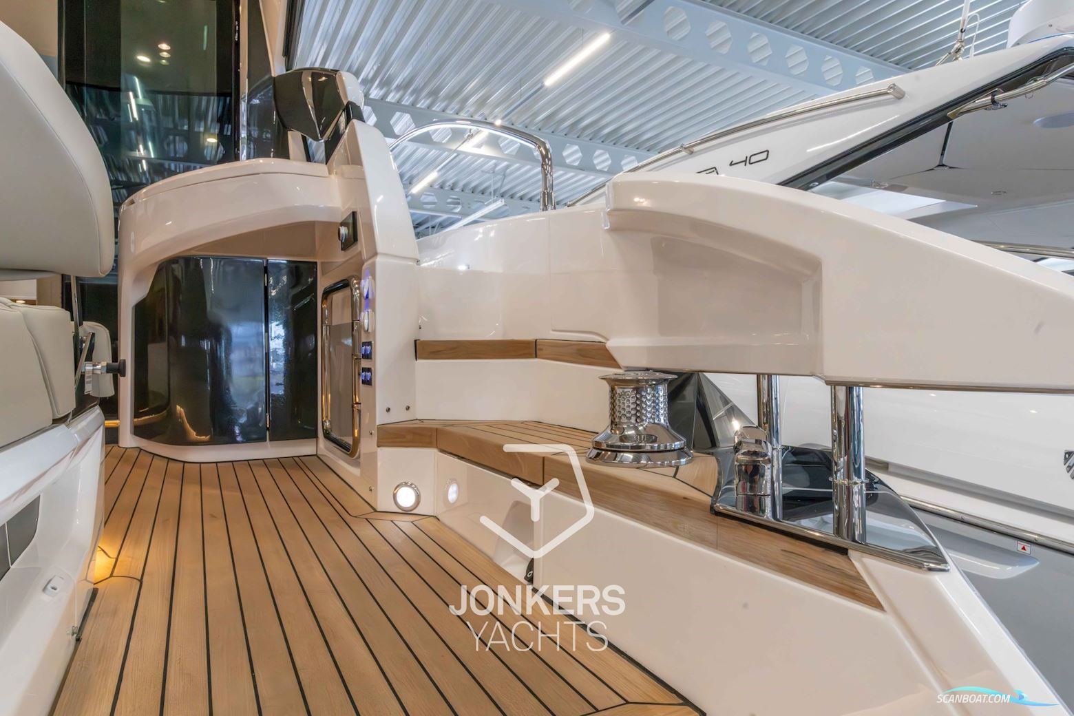 Fairline Targa 45 GT- MODEL 2025 WITH OAK SATIN TIMBER