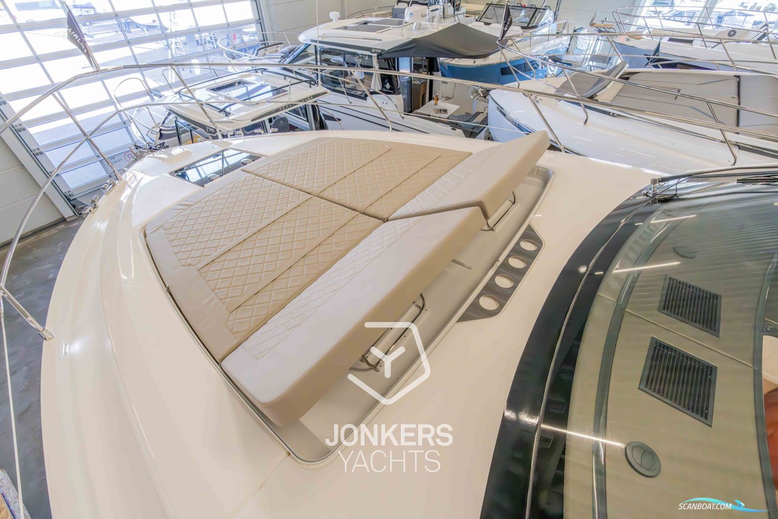 Fairline Targa 45 GT- MODEL 2025 WITH OAK SATIN TIMBER