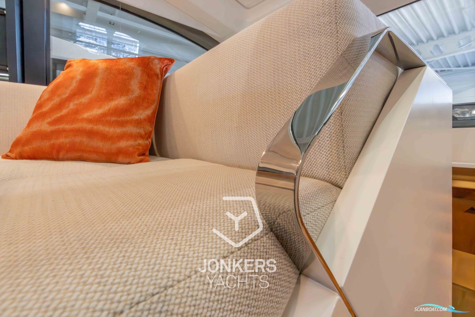 Fairline Targa 45 GT- MODEL 2025 WITH OAK SATIN TIMBER