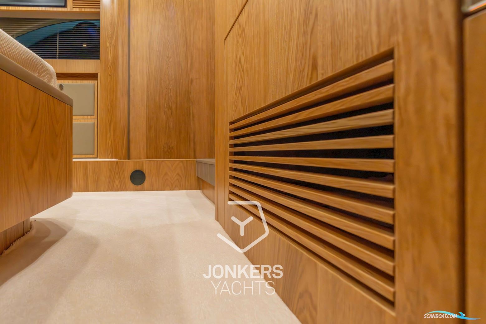 Fairline Targa 45 GT- MODEL 2025 WITH OAK SATIN TIMBER