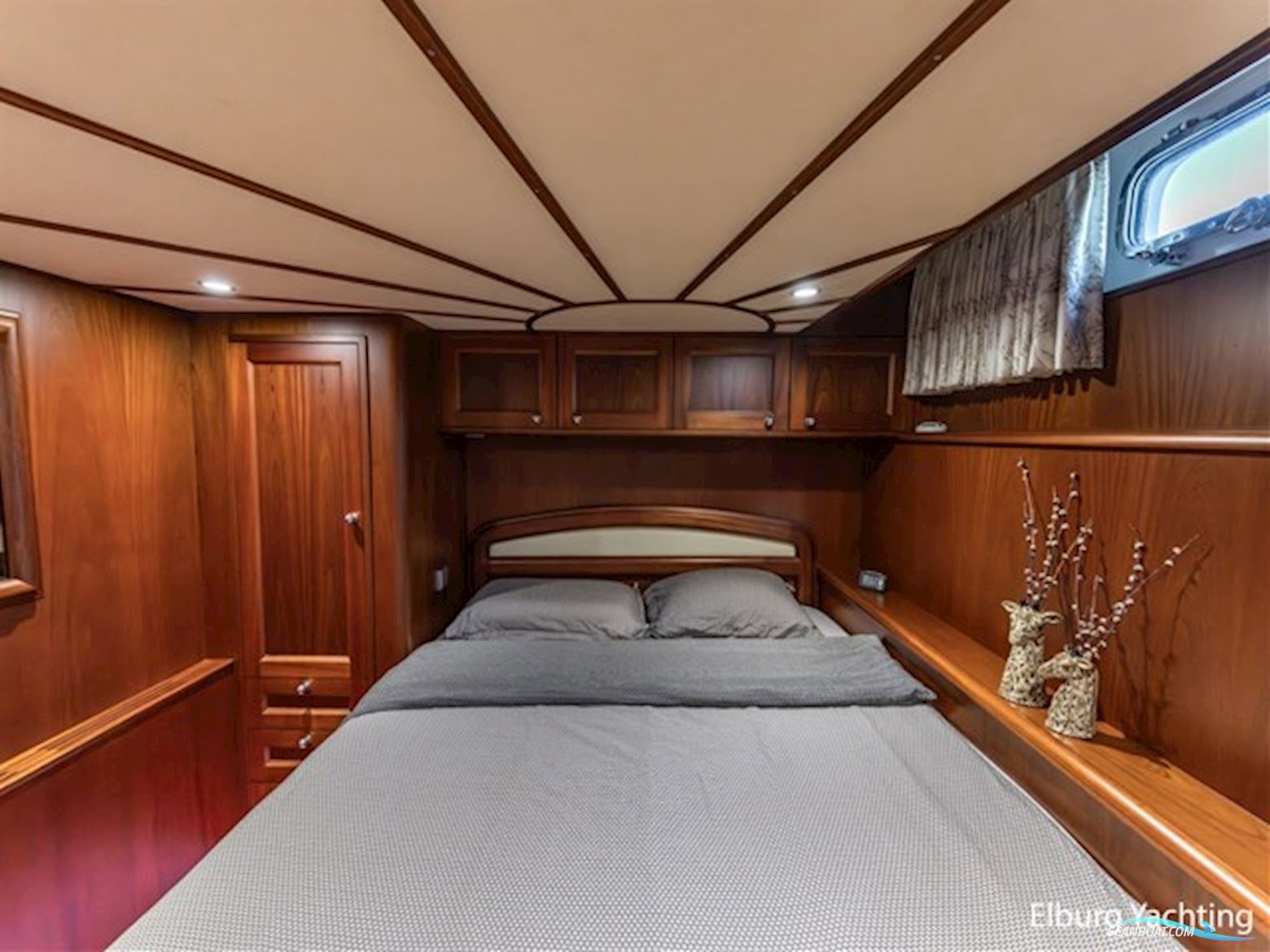 Feadship Classic 80ft - MY Spirit of Freedom