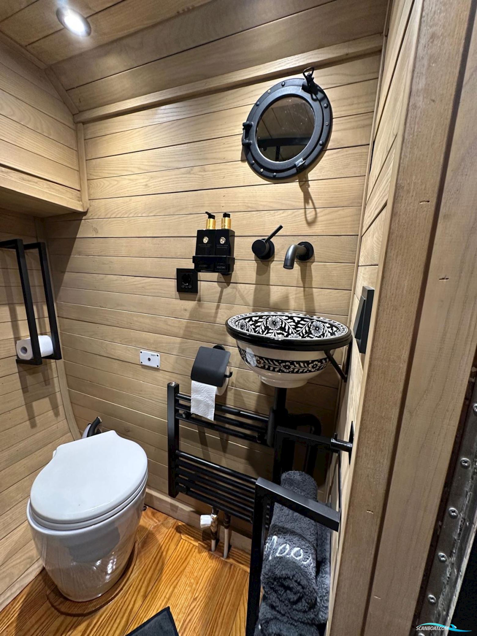 Feadship Royal van Lent & Akerboom