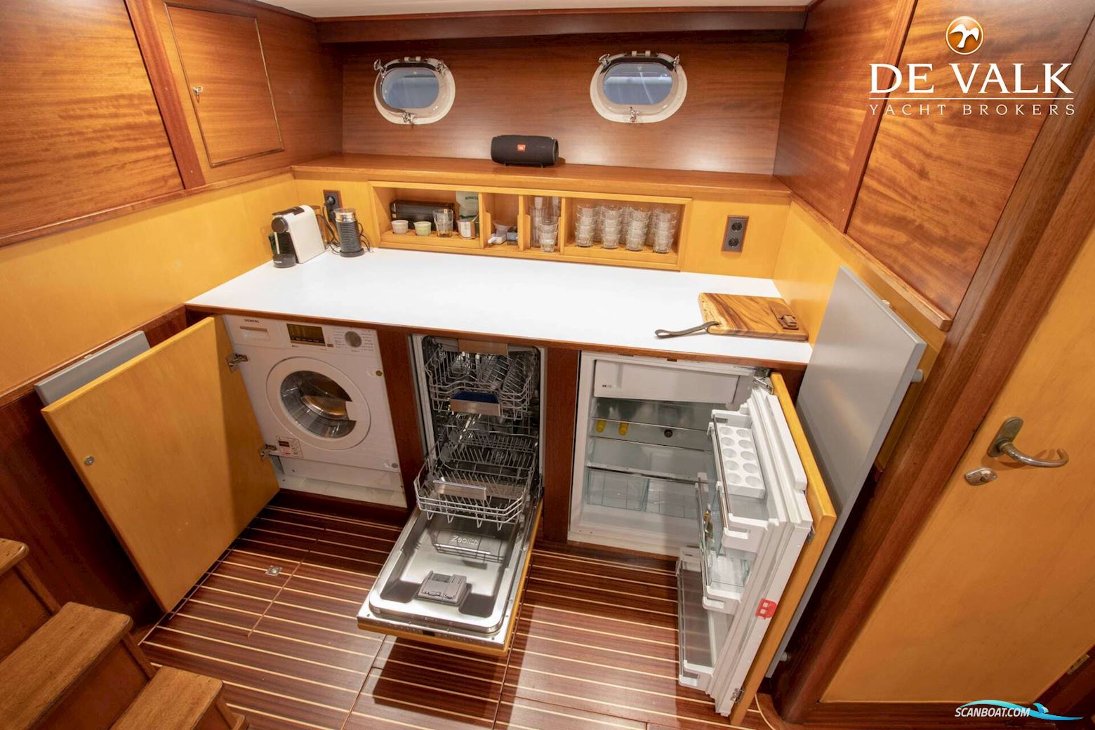 Feadship Van Lent