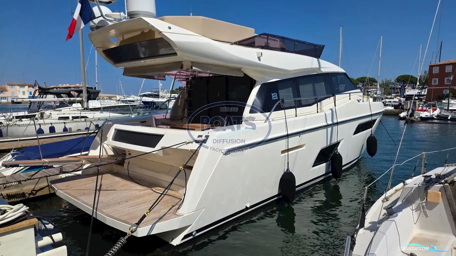 Ferretti 450 Fly