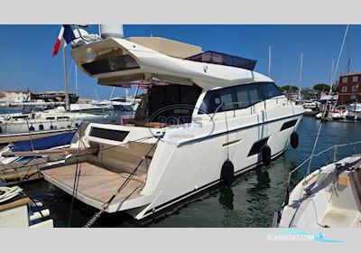 Ferretti 450 Fly Motorbåt 2017, med Cummins motor, Frankrike