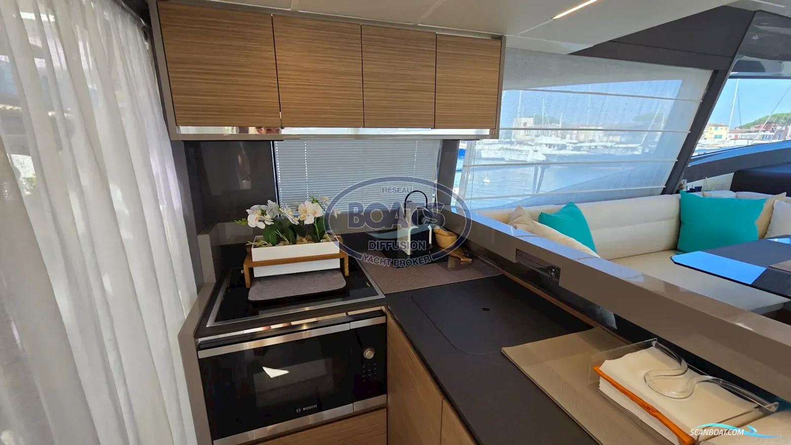 Ferretti 450 Fly