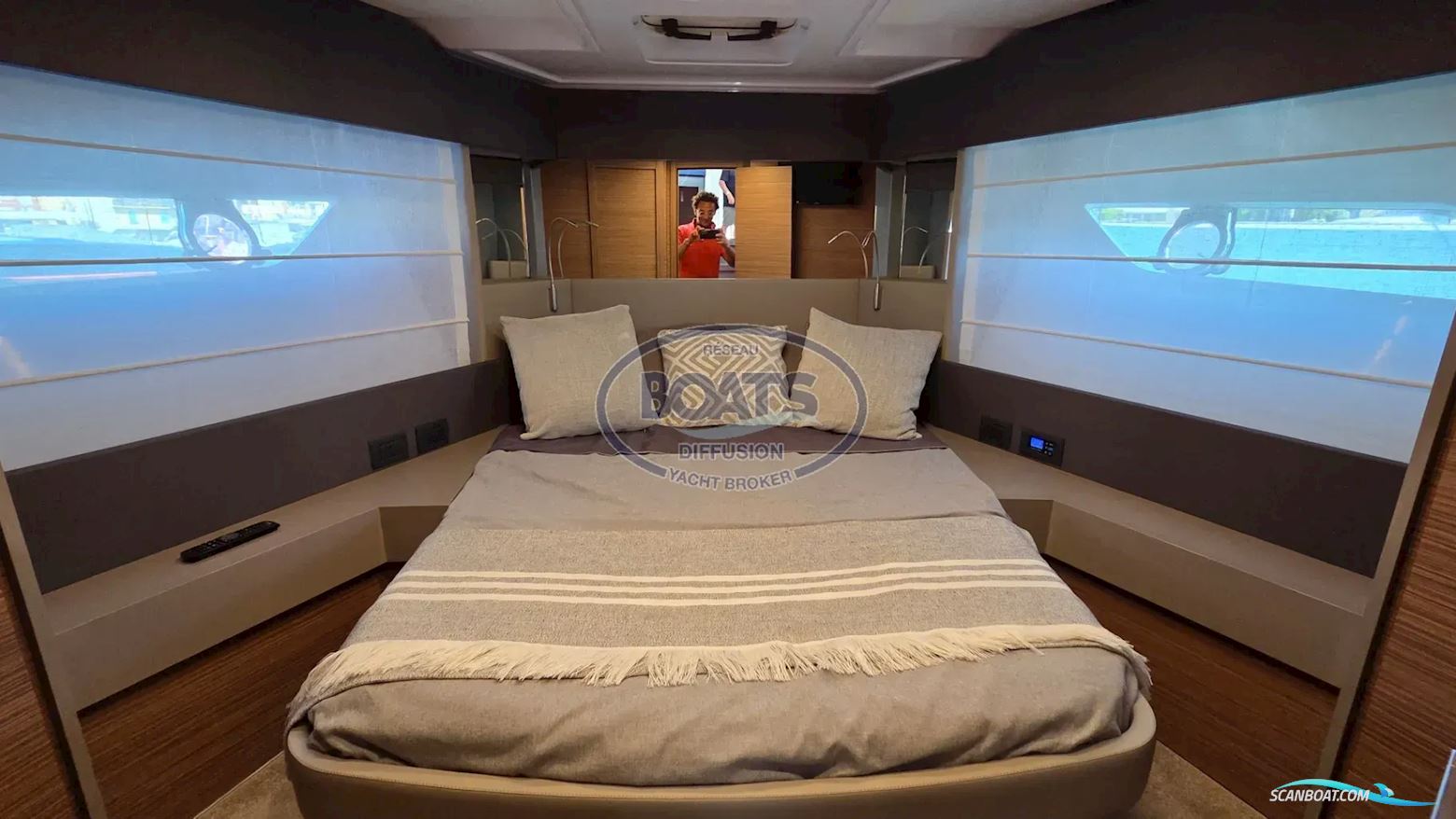 Ferretti 450 Fly