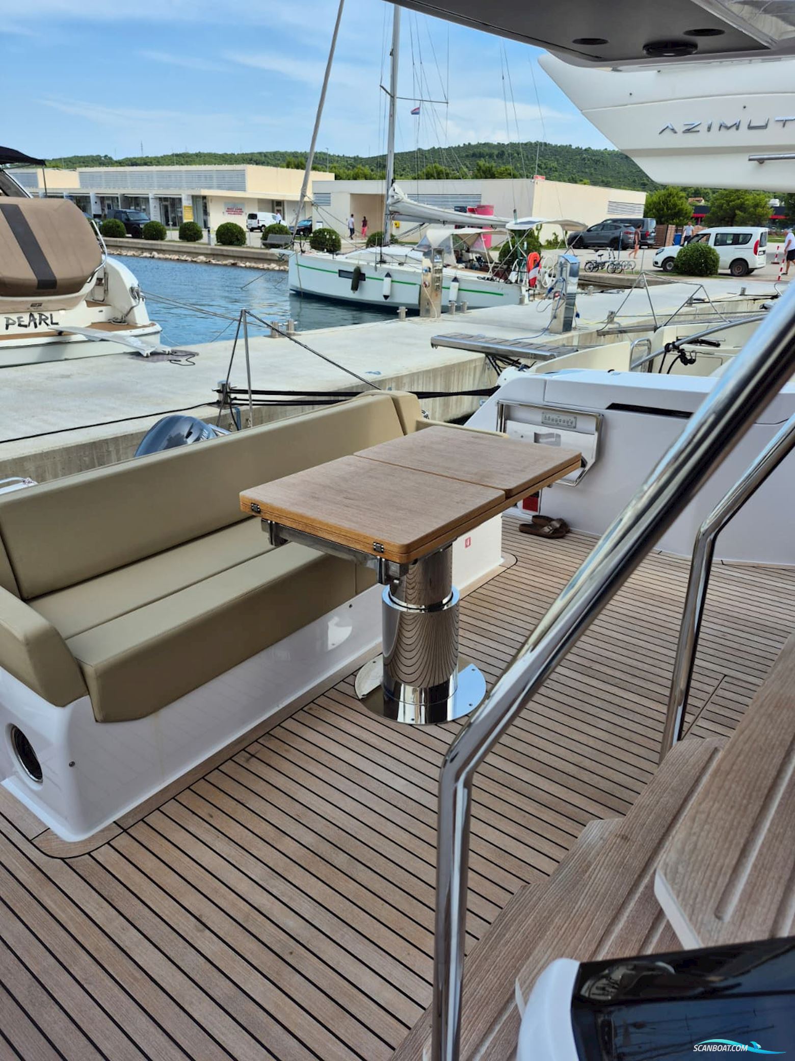 Ferretti 500