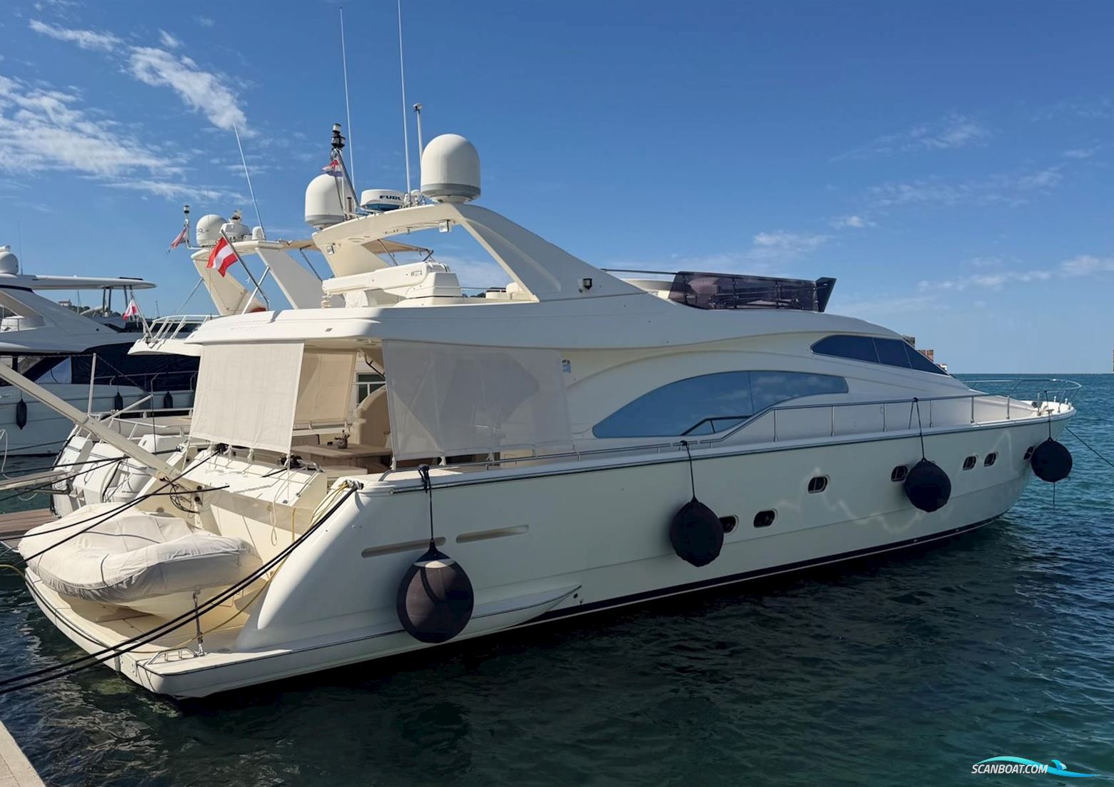 Ferretti 68 Motorbåt 1999, med MTU 12V 183 TE 93 motor, Kroatien