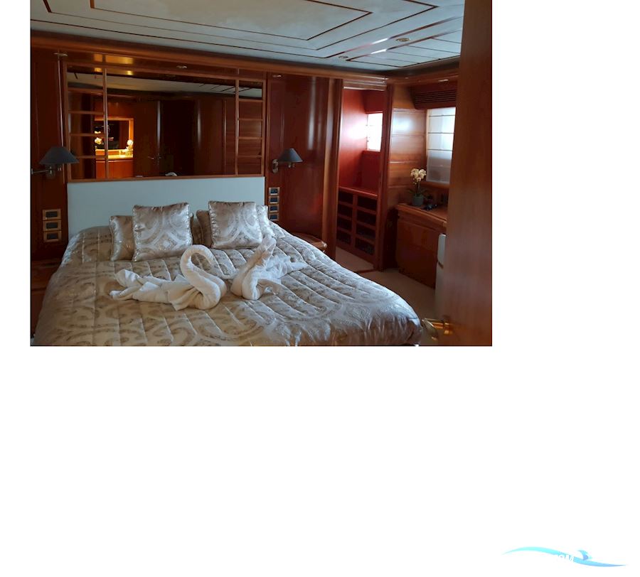 Ferretti 94 Custom Line