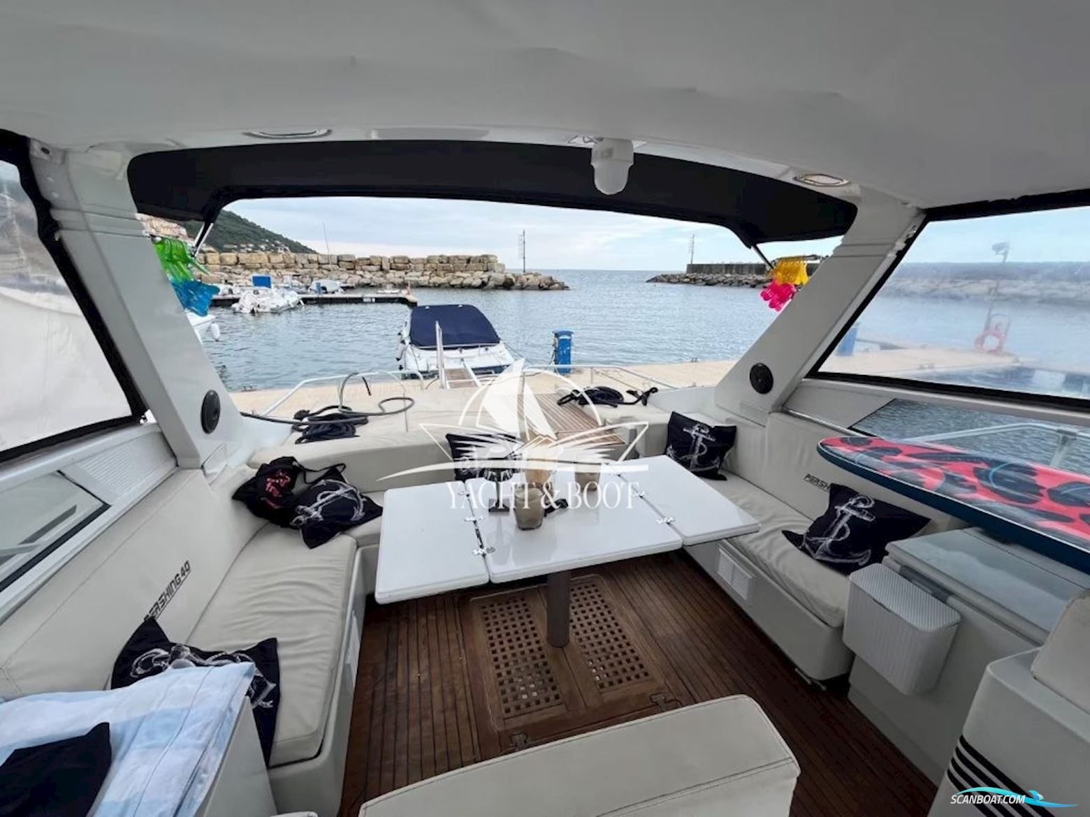 Ferretti Group Pershing 40