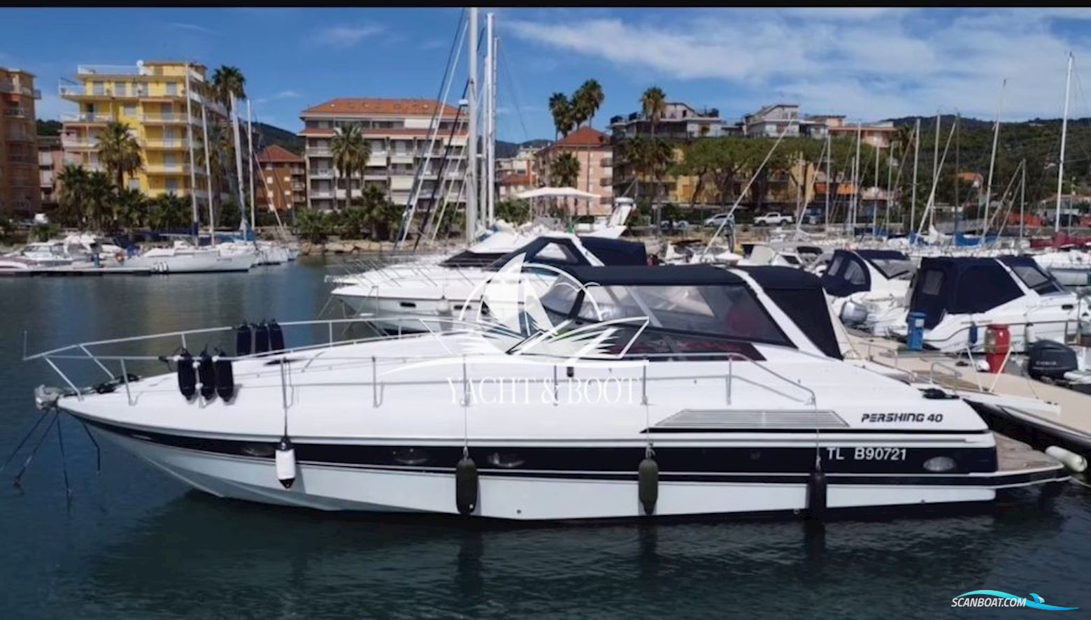 Ferretti Group Pershing 40