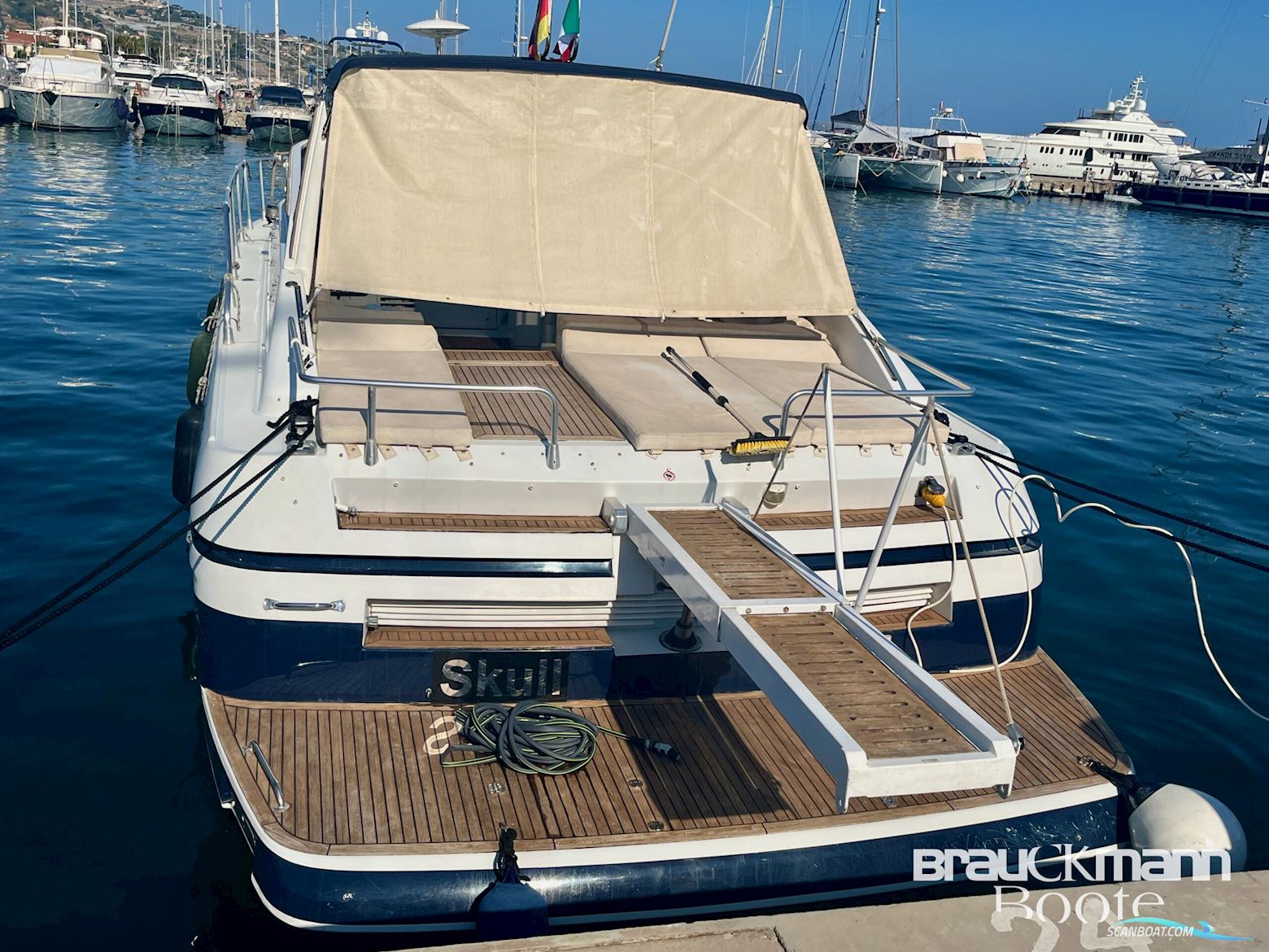 Ferretti Pershing 40