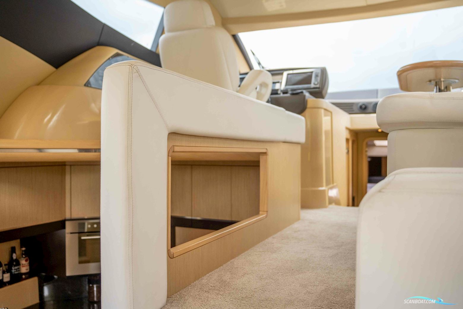 Ferretti Yachts 550