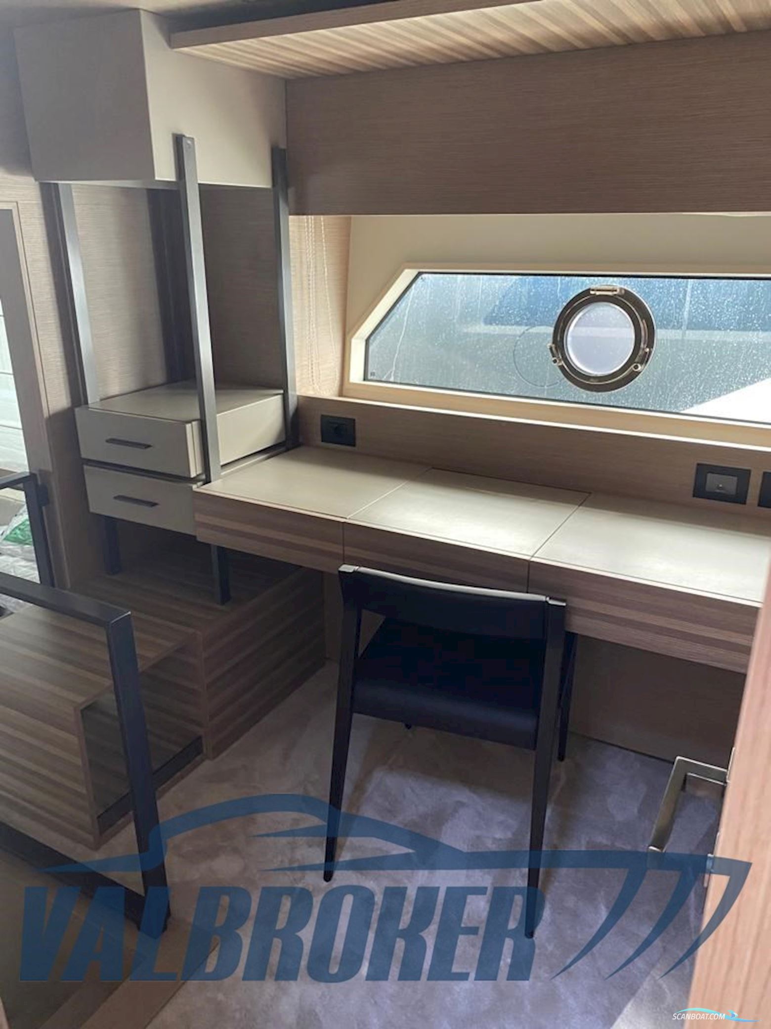 Ferretti Yachts Ferretti 670