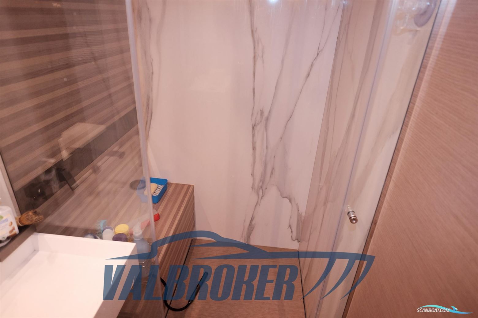 Ferretti Yachts Ferretti 670