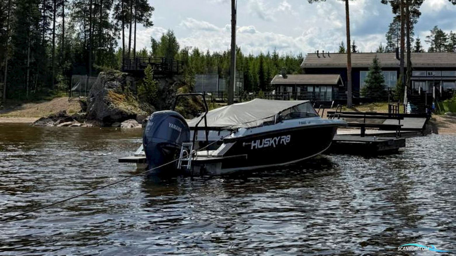 Finnamster Husky R8