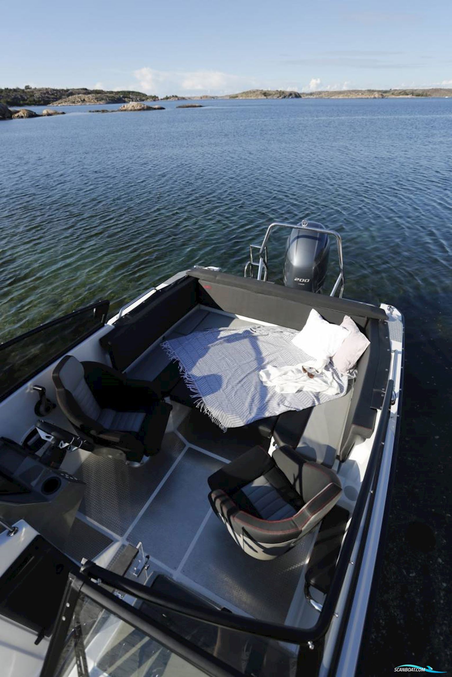 Finnmaster Husky R7 - Yamaha 150 HK/Udstyr