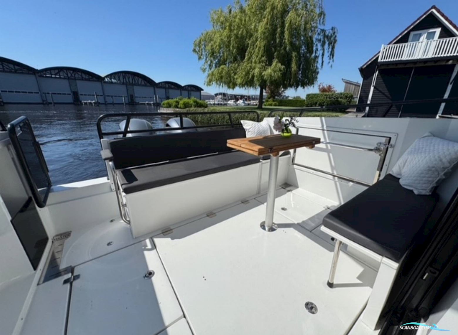 Finnmaster Pilot 8 - 2 X F200 Yamaha/Udstyr