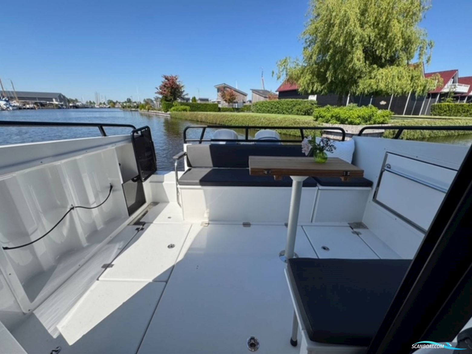 Finnmaster Pilot 8 - 2 X F200 Yamaha/Udstyr