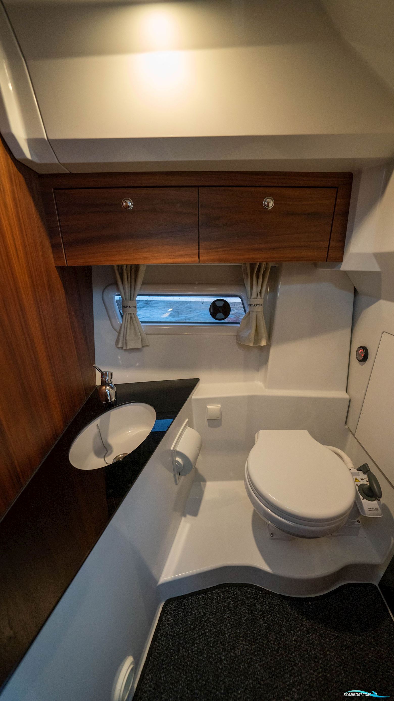 Finnmaster Pilot 8 2021