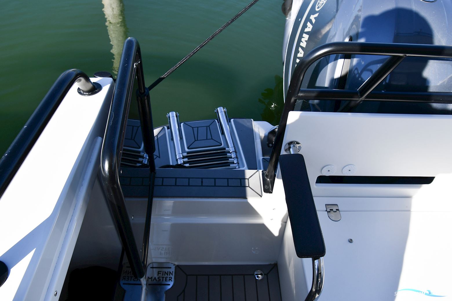 Finnmaster Pilot 8