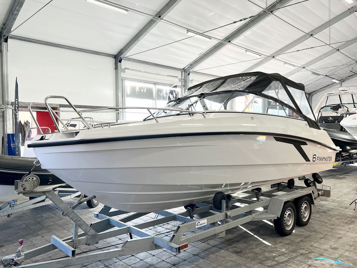 Finnmaster T6 Motorbåt 2023, med Yamaha F150 XCA Electric med elektriskt reglage motor, Sverige