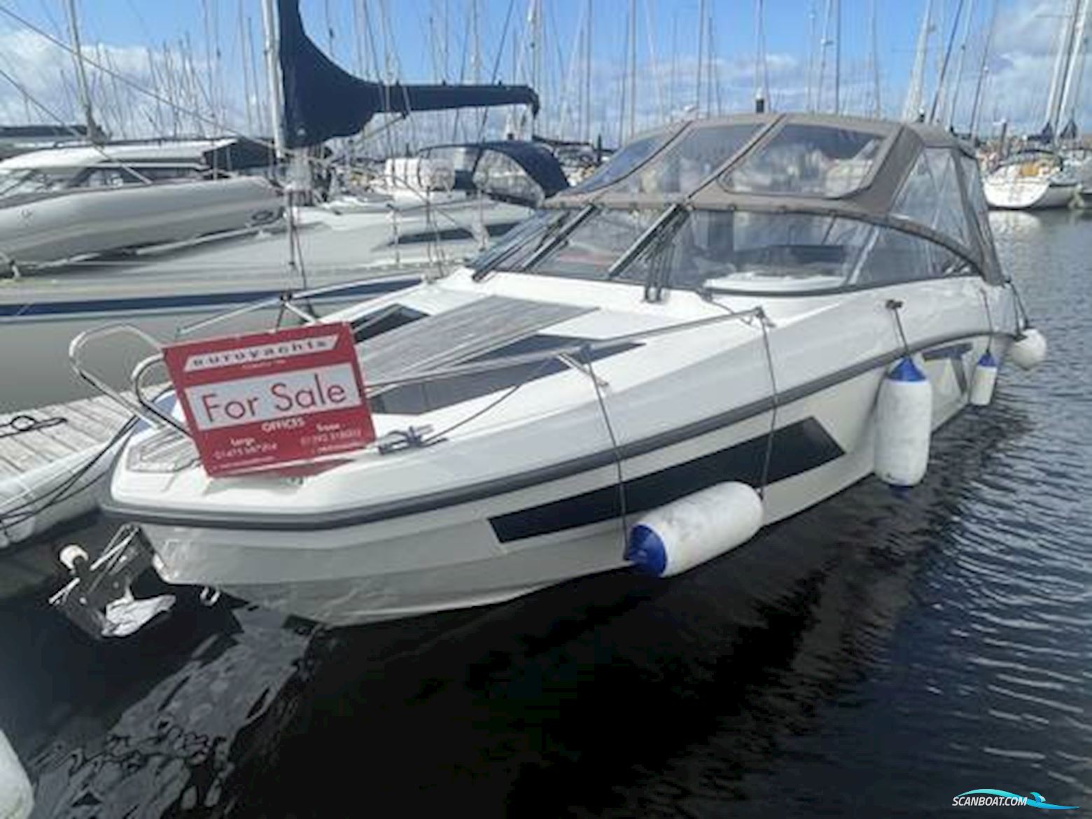 Finnmaster T7 Motorbåt 2021, med Yamaha V6 motor, England