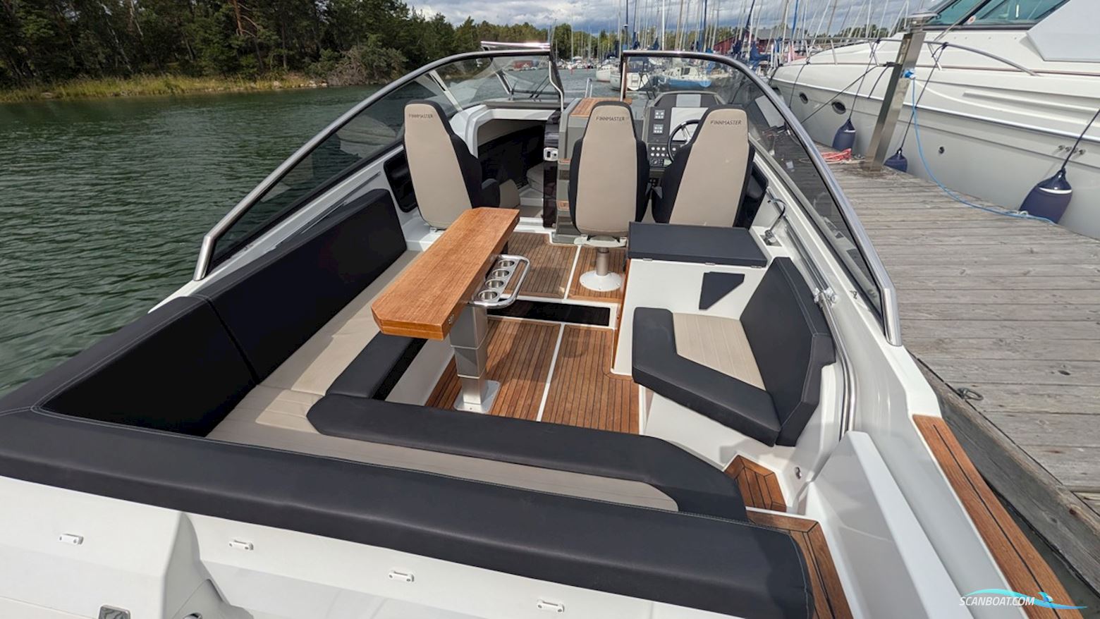 FINNMASTER T8