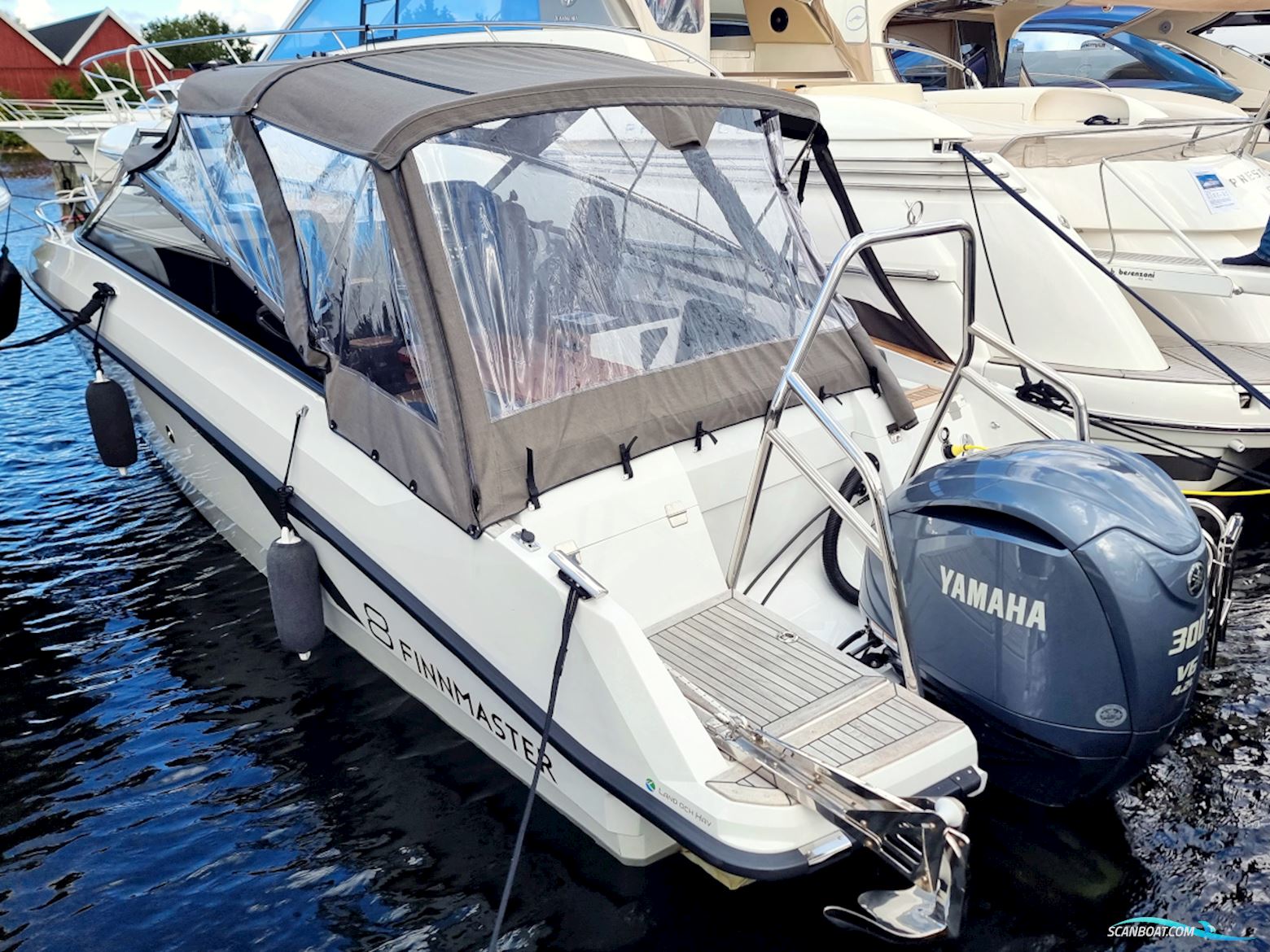 Finnmaster T8 Yamaha F300 XSB2 2022