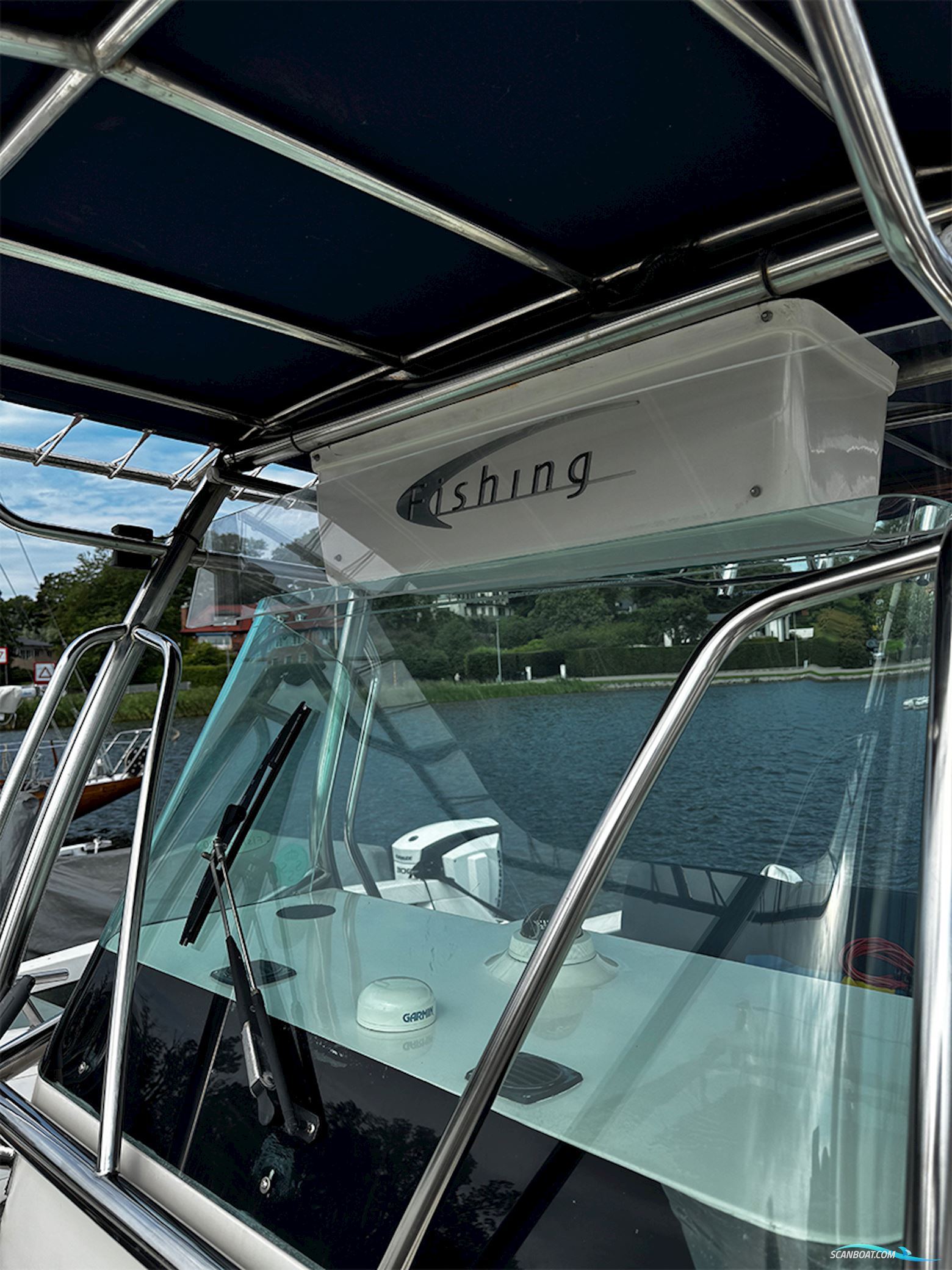 Fishing Raptor Fishing 32 Cuddy