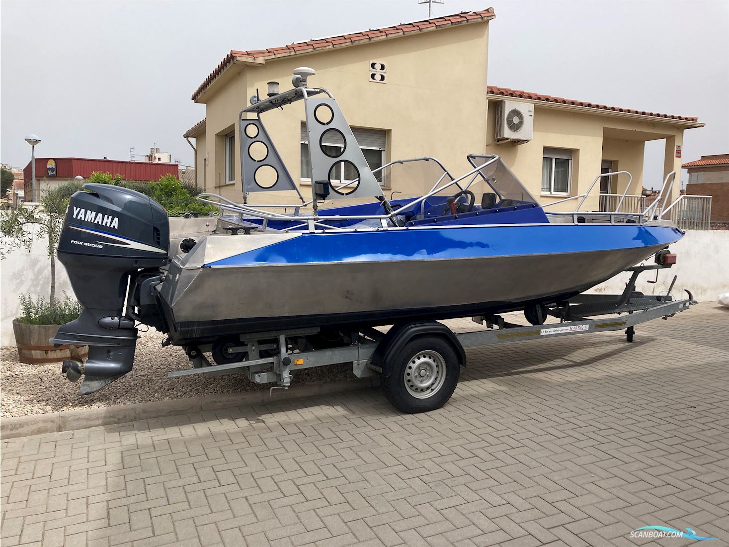 Fiskars Buster Xxl Motorbåt 2001, med Yamaha F115A motor, Spanien