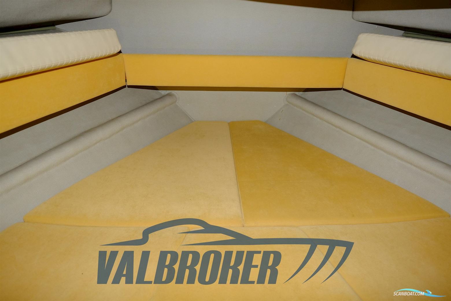 Fjord 32 Cabin